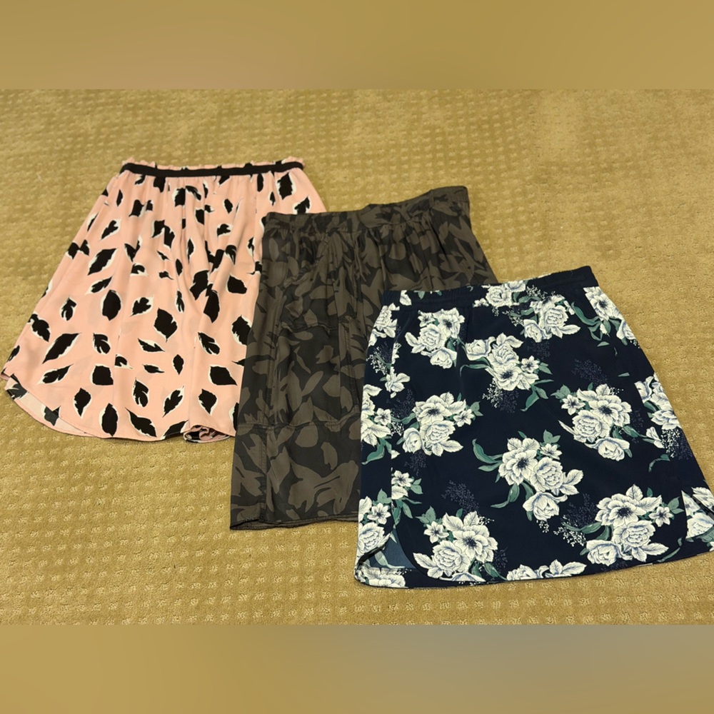 Loft Floral and Leaf Print Women's Skirts